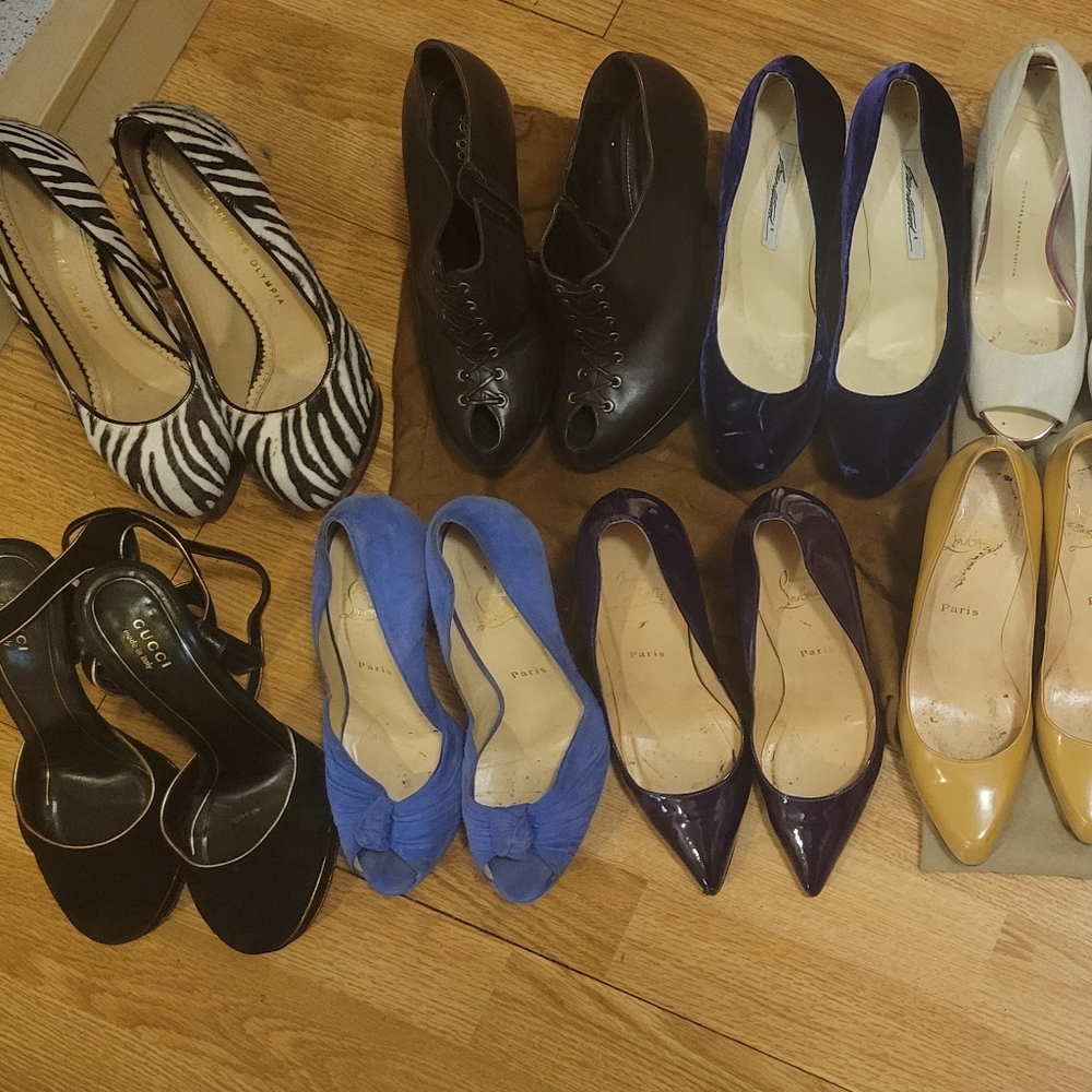 Bundle of shoes